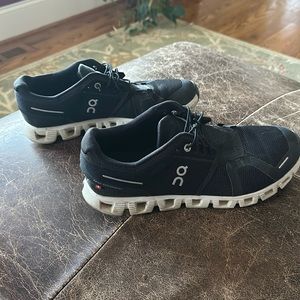 On Cloud 5 Running show size 10